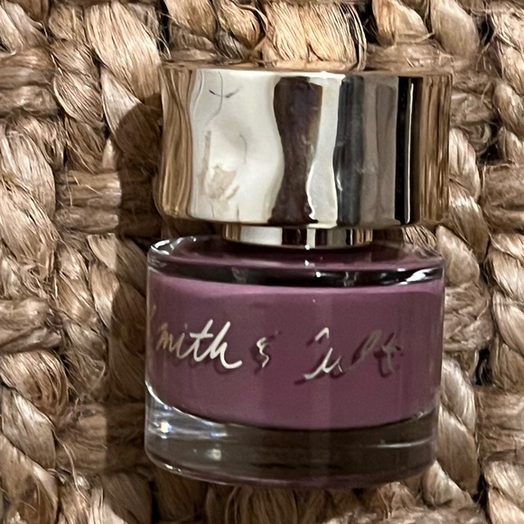 💜 Nail Color 💜 - Picture 4 of 5